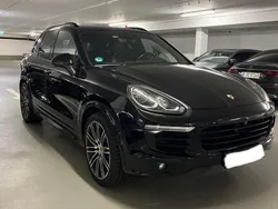 Schwarz Gebraucht 2017 Porsche Cayenne S Platinum Edition SUV | 45.990 € (Etwas zu teuer)