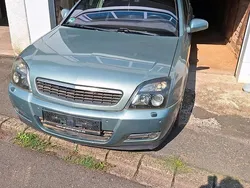 Grün Gebraucht 2004 Opel Signum Kombi | 900 € (Guter Preis)