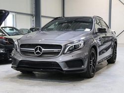 Grau Gebraucht 2015 Mercedes GLA45 AMG AMG SUV | 32.900 € (Teuer)