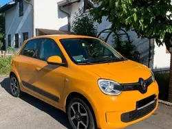 Gelb Gebraucht 2019 Renault Twingo LIMITED Kleinwagen | 9.300 € (Fairer Preis)