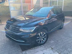 Schwarz Gebraucht 2023 VW Tiguan Life SUV | 22.500 € (Guter Preis)