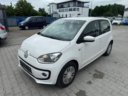Weiß Gebraucht 2014 VW up! move up! Kleinwagen | 2.250 €