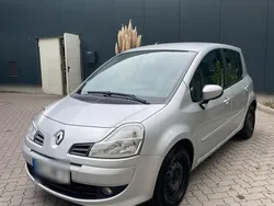 Silber Gebraucht 2008 Renault Modus Van / Kleinbus | 2.900 € (Fairer Preis)