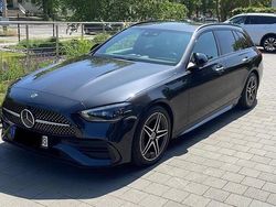 Schwarz Gebraucht 2021 Mercedes C220 AMG Kombi | 33.100 € (Etwas zu teuer)