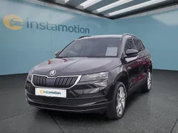 Schwarz Gebraucht 2021 Skoda Karoq SUV | 20.899 € (Guter Preis)