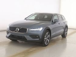 Thunder grey / metallic Gebraucht 2024 Volvo V60 CC Ultimate Kombi | 45.880 € (Guter Preis)