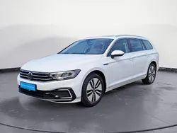 Weiß Gebraucht 2021 VW Passat GTE Kombi | 21.430 € (Fairer Preis)