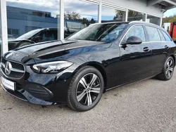 Ung. schwarz unilack Gebraucht 2022 Mercedes C200 Avantgarde Kombi | 28.990 € (Guter Preis)