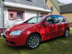 Rot Gebraucht 2006 VW Golf V Comfortline Limousine | 2.100 € (Guter Preis)