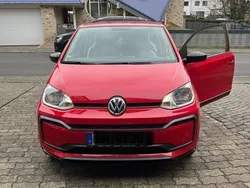 Rot Gebraucht 2019 VW up! Edition Kleinwagen | 9.000 € (Fairer Preis)