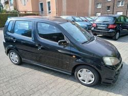 Schwarz Gebraucht 2005 Daihatsu YRV Plus Van / Kleinbus | 1.499 €