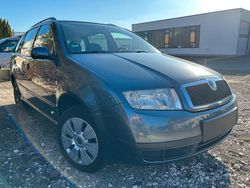 Grau Gebraucht 2004 Skoda Fabia Kombi | 890 € (Fairer Preis)