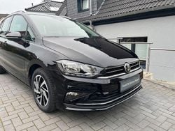 Deep black Gebraucht 2018 VW Golf Sportsvan IQ Drive Van / Kleinbus | 15.995 € (Guter Preis)