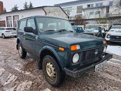 Grün Gebraucht 2011 Lada niva SUV | 6.500 € (Guter Preis)