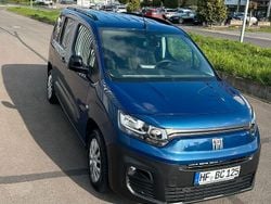 Blau Gebraucht 2023 Fiat Doblò Van / Kleinbus | 17.999 € (Superpreis)