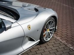 Silber Gebraucht 2021 Ferrari 812 Cabrio | 529.000 €