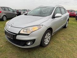 Grau Gebraucht 2013 Renault Mégane GrandTour Kombi | 3.000 € (Fairer Preis)