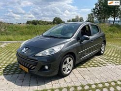 Grau Gebraucht 2010 Peugeot 207 Limousine | 750 € (Superpreis)