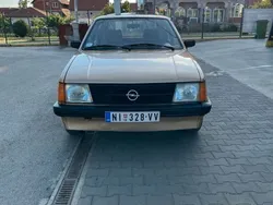 Gold Gebraucht 1983 Opel Kadett | 3.800 €