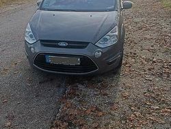 Braun Gebraucht 2013 Ford S-MAX S Van / Kleinbus | 7.500 € (Etwas zu teuer)