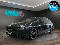 Schwarz Gebraucht 2025 Mercedes CLA200 Shooting Brake AMG Kombi | 42.520 €