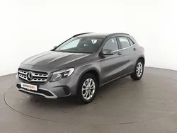 Grau Gebraucht 2018 Mercedes GLA180 Style SUV | 21.350 € (Etwas zu teuer)
