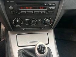 Grau Gebraucht 2006 BMW 320 Kombi | 2.400 € (Etwas zu teuer)
