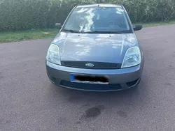 Grau Gebraucht 2002 Ford Fiesta Kleinwagen | 1.400 € (Fairer Preis)