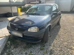 Blau Gebraucht 1999 Opel Corsa Eco Kleinwagen | 1.200 € (Fairer Preis)