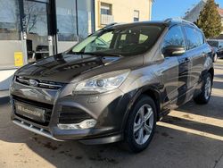 Grau Gebraucht 2016 Ford Kuga Individual SUV | 9.900 € (Fairer Preis)