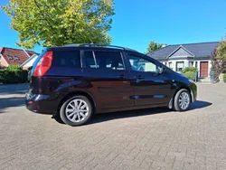 Violet Gebraucht 2008 Mazda 5 Van / Kleinbus | 2.500 €