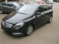 Schwarz Gebraucht 2014 Mercedes B220 Van / Kleinbus | 9.900 € (Guter Preis)