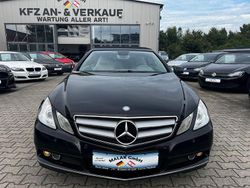 Schwarz Gebraucht 2010 Mercedes E200 Cabrio | 10.999 € (Guter Preis)