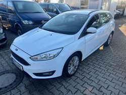 Weiß Gebraucht 2016 Ford Focus Business Edition Limousine | 3.799 € (Guter Preis)