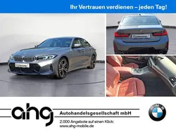 Grau Gebraucht 2024 BMW 330 M Sport Limousine | 52.960 € (Fairer Preis)