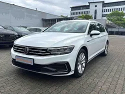 Pure white Gebraucht 2021 VW Passat GTE Kombi | 23.950 € (Fairer Preis)
