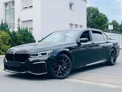 Black sapphire metallic Gebraucht 2020 BMW 750L M Sport Limousine | 48.800 €