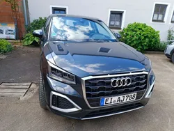 Grau Gebraucht 2024 Audi Q2 Advanced SUV | 28.900 € (Fairer Preis)
