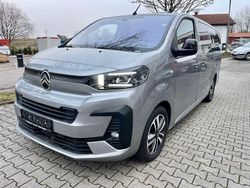 Grau Gebraucht 2024 Citroën Spacetourer Van / Kleinbus | 34.980 € (Fairer Preis)