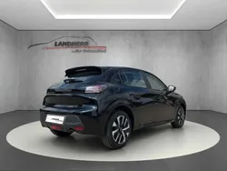 Schwarz Neu 2025 Peugeot 208 Style Kleinwagen | 23.143 € (Etwas zu teuer)
