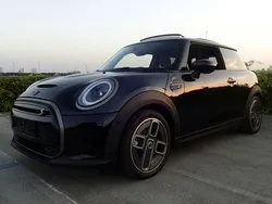 Schwarz Gebraucht 2023 Mini Cooper SE Premium Plus Kleinwagen | 21.000 € (Guter Preis)