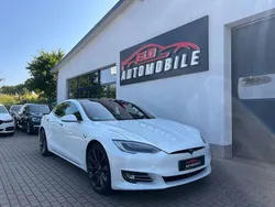 Weiß Gebraucht 2017 Tesla Model S Limousine | 31.500 €