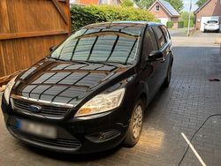 Schwarz Gebraucht 2011 Ford Focus Kombi | 2.300 € (Superpreis)