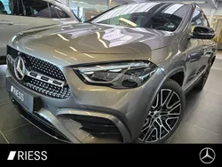 Metalliclack mountaingrau Gebraucht 2025 Mercedes GLA250 SUV | 56.900 €