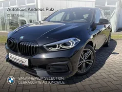Saphirschwarz Gebraucht 2024 BMW 118 Sport Line Kleinwagen | 33.507 € (Teuer)