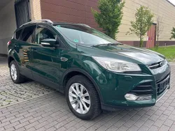 Grün Gebraucht 2016 Ford Kuga Titanium SUV | 8.499 € (Guter Preis)