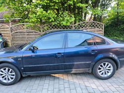 Blau Gebraucht 1999 VW Passat Limousine | 1.450 € (Fairer Preis)