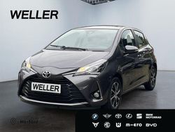 Grau Gebraucht 2018 Toyota Yaris Team Limousine | 12.890 € (Etwas zu teuer)
