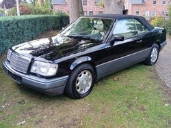 Schwarz Gebraucht 1995 Mercedes 320 Cabrio | 17.990 €