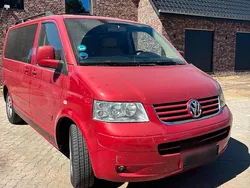 Rot Gebraucht 2006 VW T5 Van | 10.500 € (Teuer)